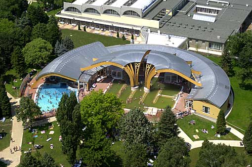 Therme in Buek in Ungarn