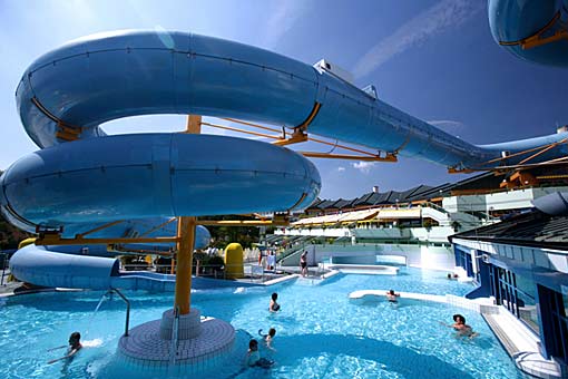 Therme Loipersdorf Black Hole Rutsche