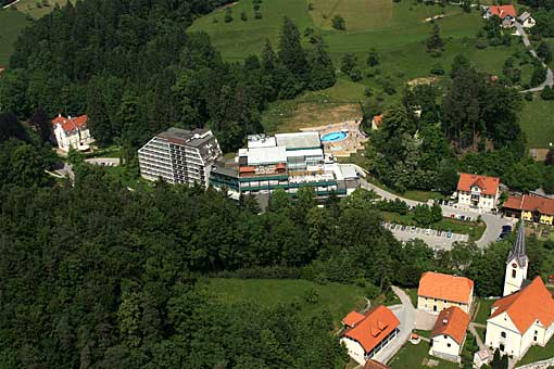 Dobrna mit Therme im Thermenland Slowenien