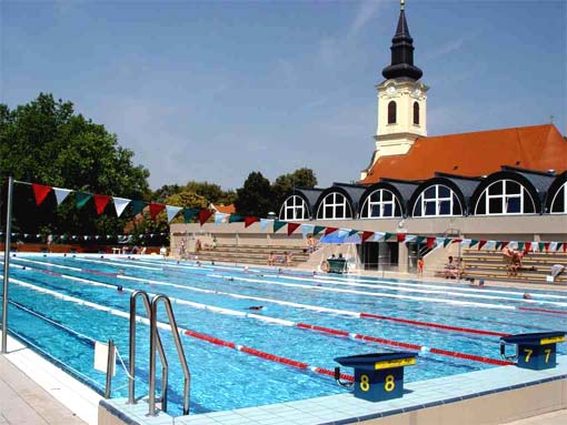 Bad Gyula in Ostungarn Heiltherme mit braunem Thermalwasser