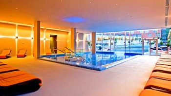 Indoor-Pool im Thermenhotel Sveti Martin